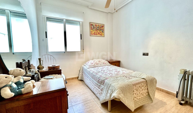 Odsprzedaż - Mieszkanie w bloku - Almoradí - Inland