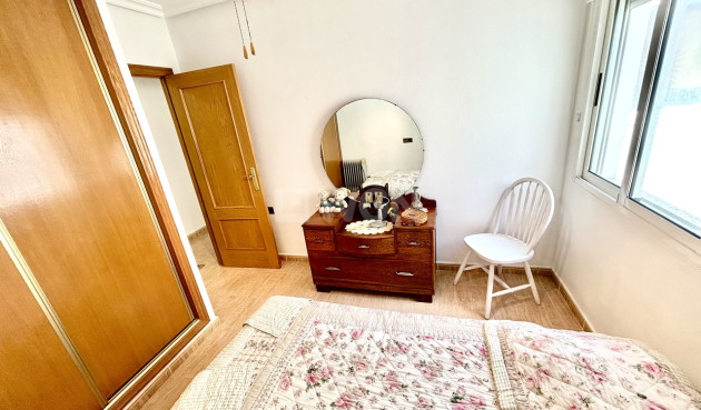 Odsprzedaż - Mieszkanie w bloku - Almoradí - Inland