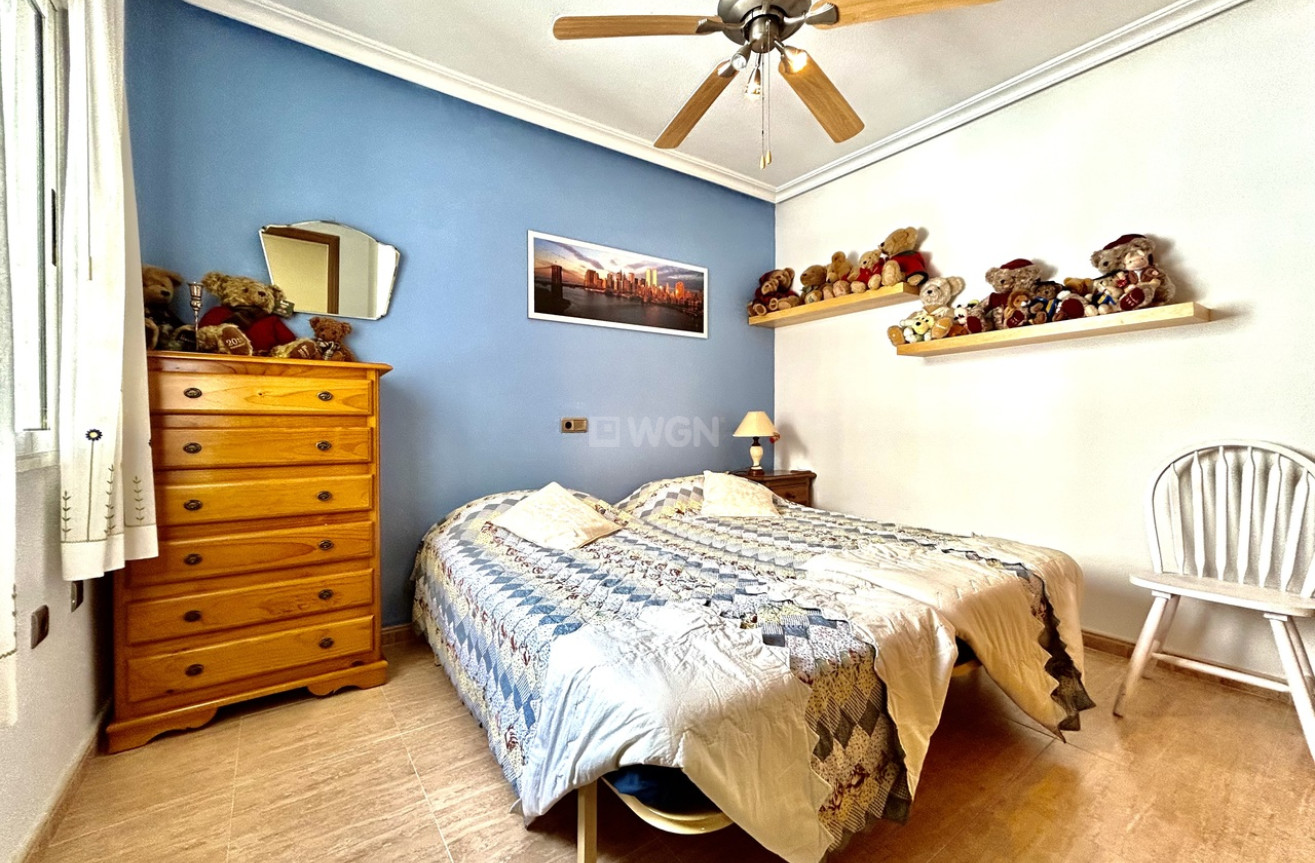 Odsprzedaż - Mieszkanie w bloku - Almoradí - Inland