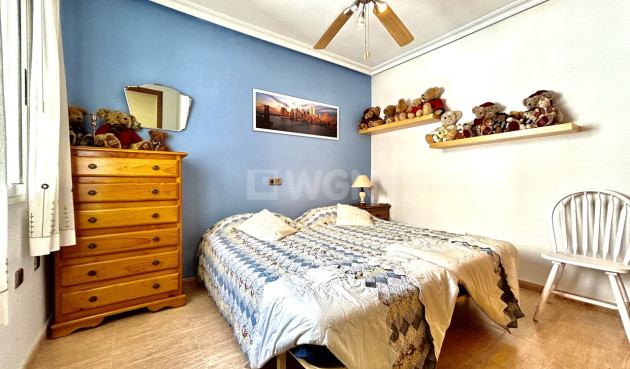 Odsprzedaż - Mieszkanie w bloku - Almoradí - Inland