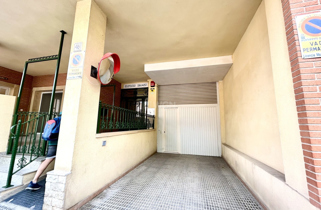 Odsprzedaż - Mieszkanie w bloku - Almoradí - Inland