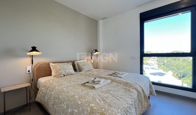 Odsprzedaż - Mieszkanie w bloku - Las Colinas Golf - Costa Blanca