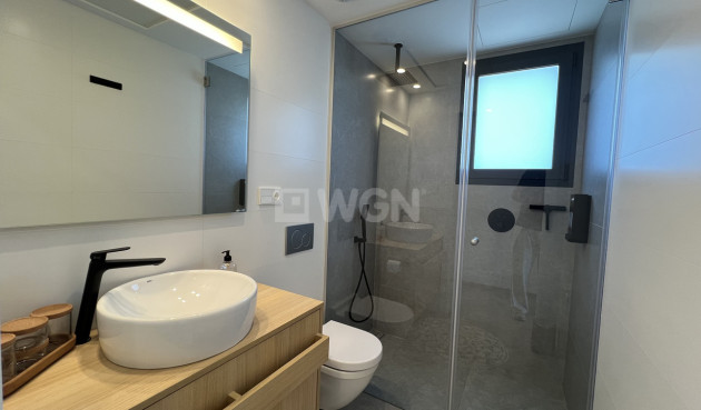 Odsprzedaż - Mieszkanie w bloku - Las Colinas Golf - Costa Blanca