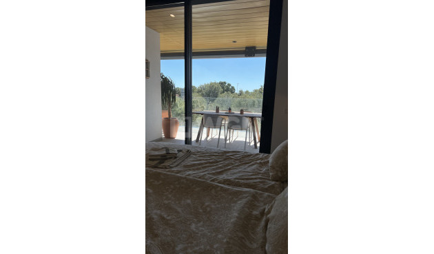 Odsprzedaż - Mieszkanie w bloku - Las Colinas Golf - Costa Blanca