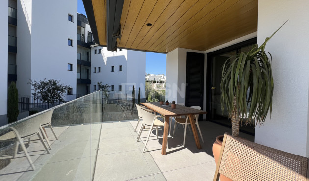 Odsprzedaż - Mieszkanie w bloku - Las Colinas Golf - Costa Blanca