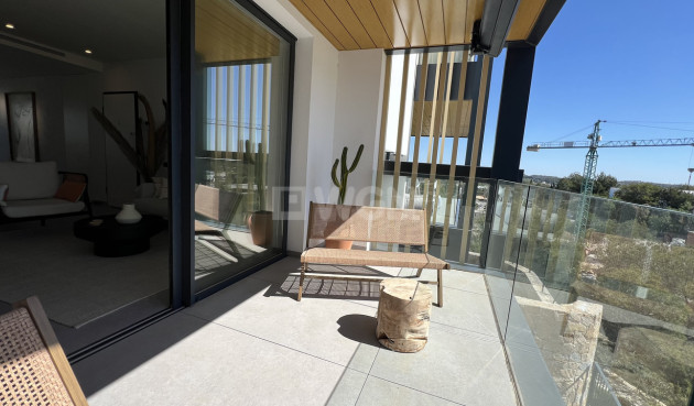 Odsprzedaż - Mieszkanie w bloku - Las Colinas Golf - Costa Blanca