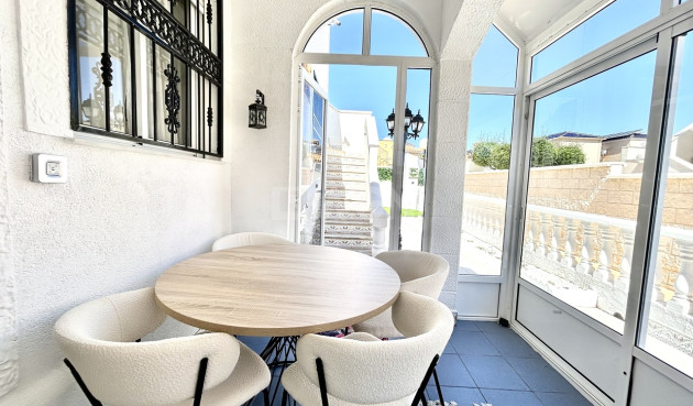 Odsprzedaż - Kamienica - Punta Prima - Costa Blanca