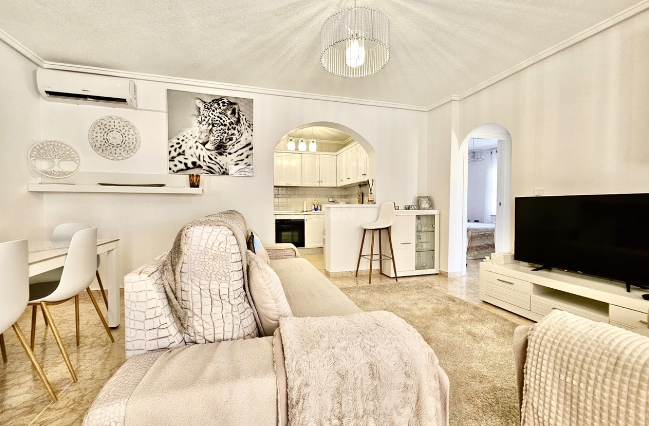 Odsprzedaż - Kamienica - Punta Prima - Costa Blanca