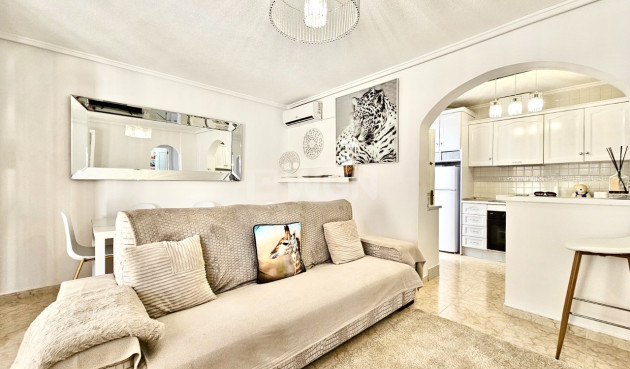 Odsprzedaż - Kamienica - Punta Prima - Costa Blanca