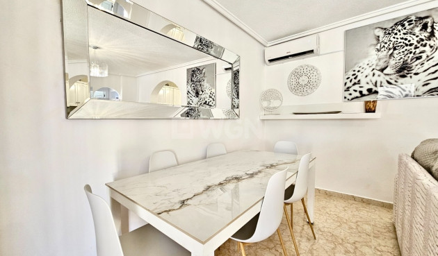 Odsprzedaż - Kamienica - Punta Prima - Costa Blanca