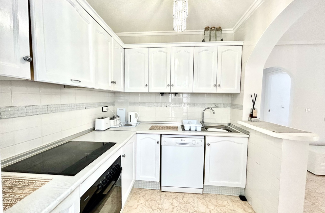 Odsprzedaż - Kamienica - Punta Prima - Costa Blanca