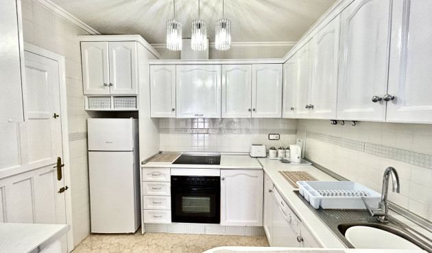 Odsprzedaż - Kamienica - Punta Prima - Costa Blanca