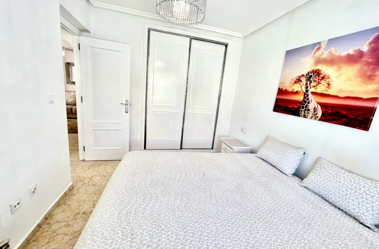 Odsprzedaż - Kamienica - Punta Prima - Costa Blanca