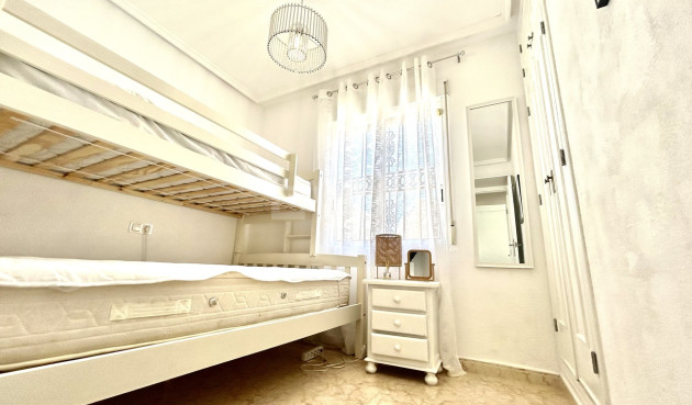 Odsprzedaż - Kamienica - Punta Prima - Costa Blanca