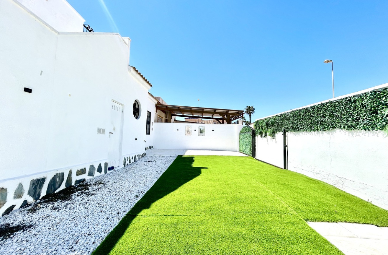 Odsprzedaż - Kamienica - Punta Prima - Costa Blanca