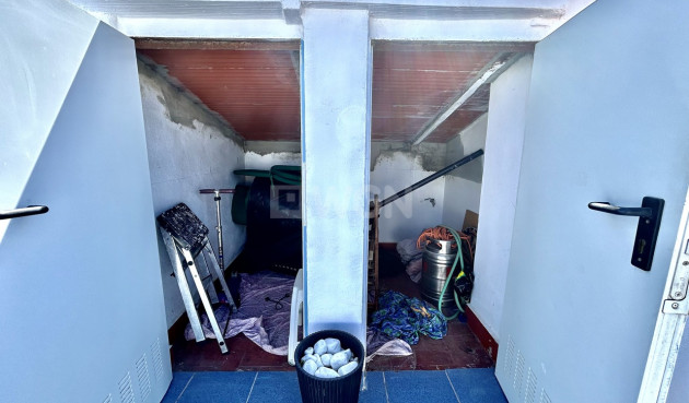 Odsprzedaż - Kamienica - Punta Prima - Costa Blanca