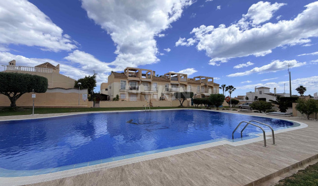Wiederverkauf - Bungalow - Orihuela Costa - Costa Blanca