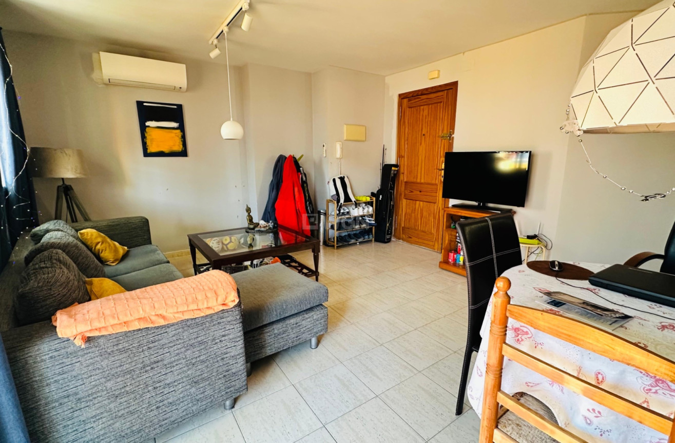 Resale - Apartment / flat - Torrevieja - Costa Blanca