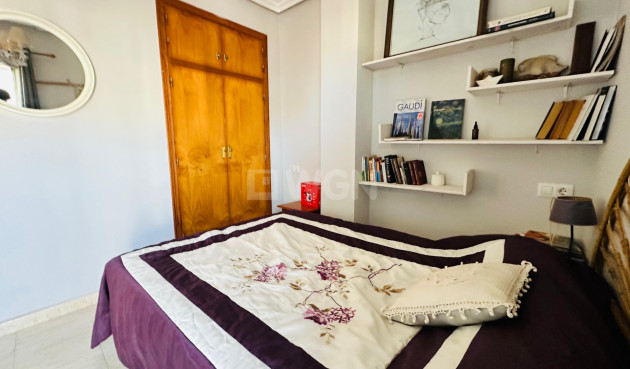 Resale - Apartment / flat - Torrevieja - Costa Blanca