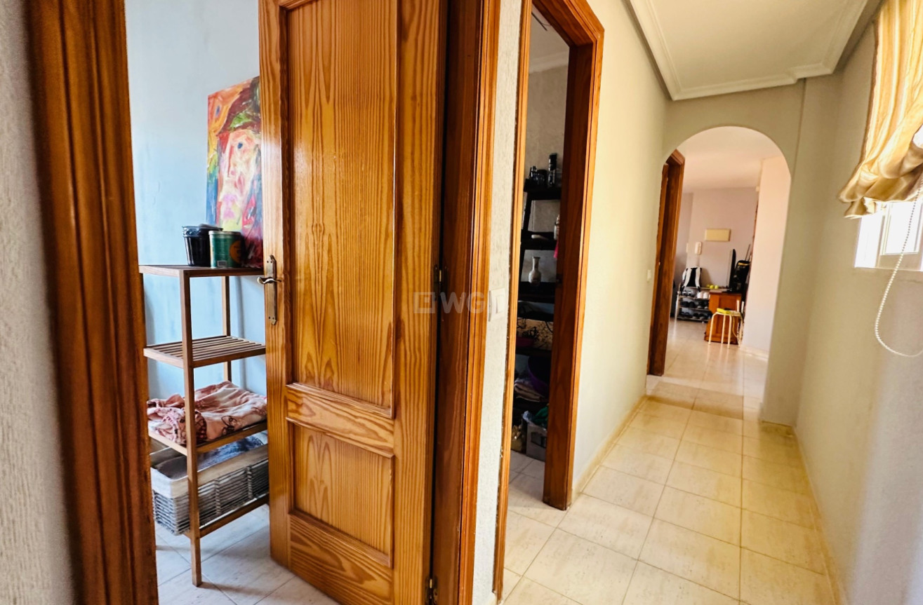 Resale - Apartment / flat - Torrevieja - Costa Blanca