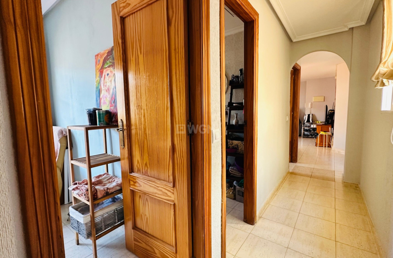 Resale - Apartment / flat - Torrevieja - Costa Blanca