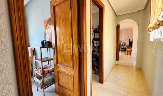 Resale - Apartment / flat - Torrevieja - Costa Blanca