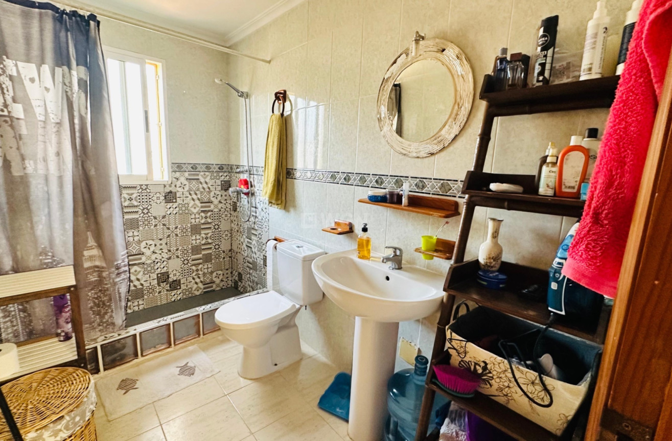 Resale - Apartment / flat - Torrevieja - Costa Blanca