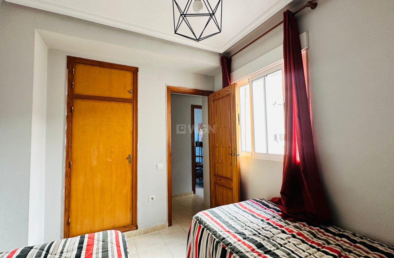 Resale - Apartment / flat - Torrevieja - Costa Blanca