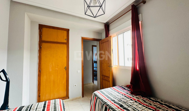 Resale - Apartment / flat - Torrevieja - Costa Blanca
