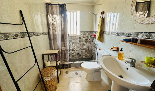 Resale - Apartment / flat - Torrevieja - Costa Blanca