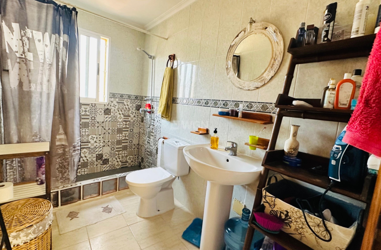 Resale - Apartment / flat - Torrevieja - Costa Blanca