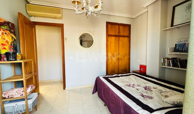 Resale - Apartment / flat - Torrevieja - Costa Blanca