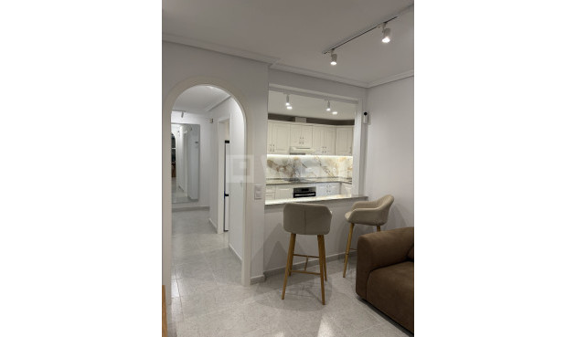 Odsprzedaż - Mieszkanie w bloku - Lomas De Campoamor - Costa Blanca