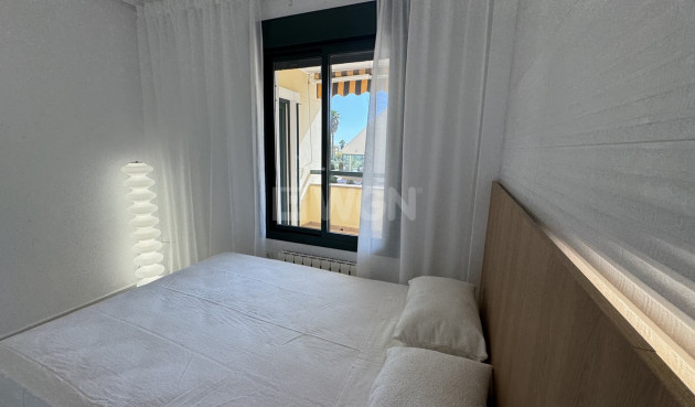 Odsprzedaż - Mieszkanie w bloku - Lomas De Campoamor - Costa Blanca