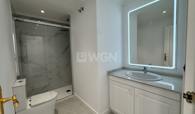 Odsprzedaż - Mieszkanie w bloku - Lomas De Campoamor - Costa Blanca