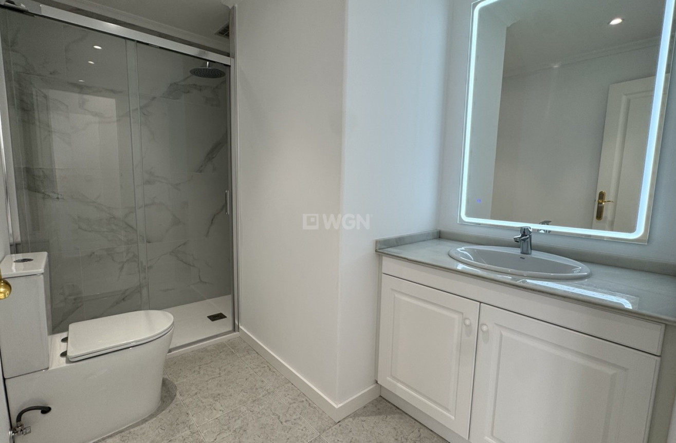 Odsprzedaż - Mieszkanie w bloku - Lomas De Campoamor - Costa Blanca