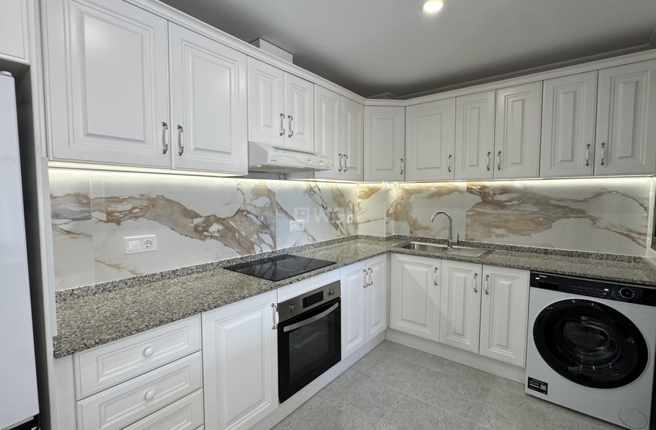 Odsprzedaż - Mieszkanie w bloku - Lomas De Campoamor - Costa Blanca