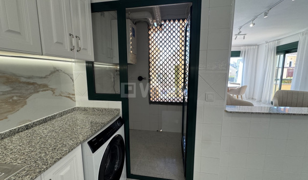 Odsprzedaż - Mieszkanie w bloku - Lomas De Campoamor - Costa Blanca