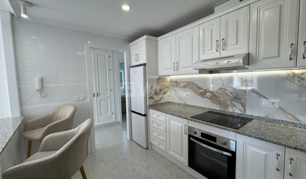 Odsprzedaż - Mieszkanie w bloku - Lomas De Campoamor - Costa Blanca