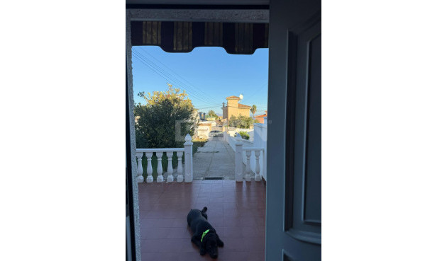 Odsprzedaż - Kamienica - Torrevieja - Los Altos