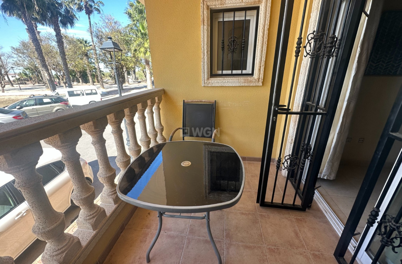 Odsprzedaż - Mieszkanie w bloku - Jacarilla - Inland