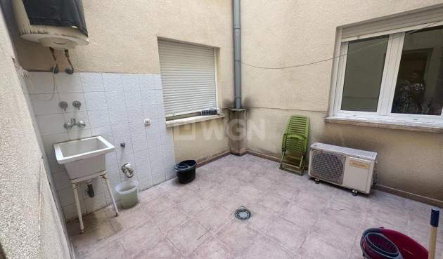 Odsprzedaż - Mieszkanie w bloku - Jacarilla - Inland