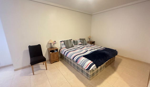 Odsprzedaż - Mieszkanie w bloku - Jacarilla - Inland