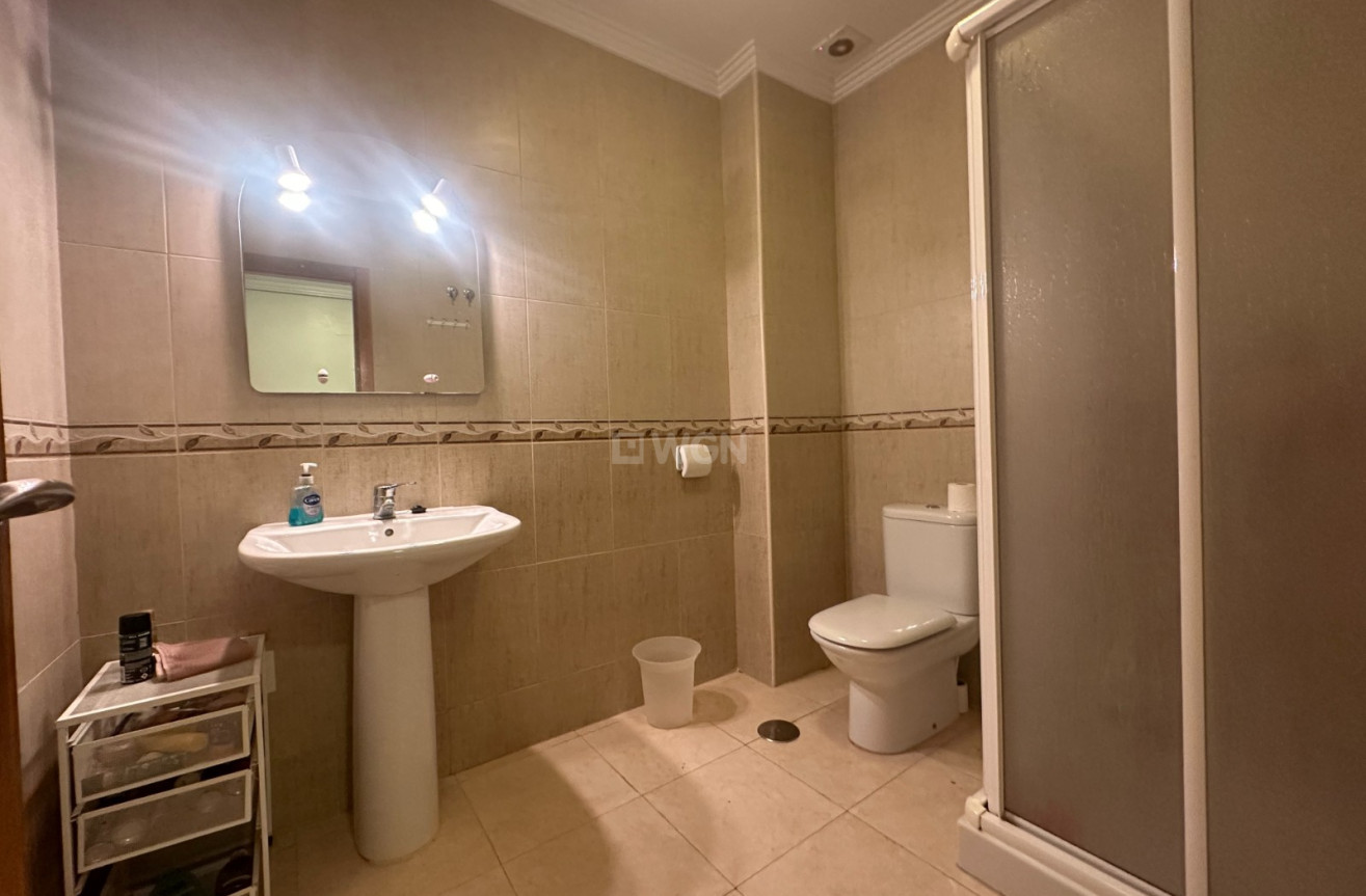 Odsprzedaż - Mieszkanie w bloku - Jacarilla - Inland