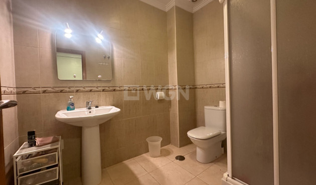 Odsprzedaż - Mieszkanie w bloku - Jacarilla - Inland