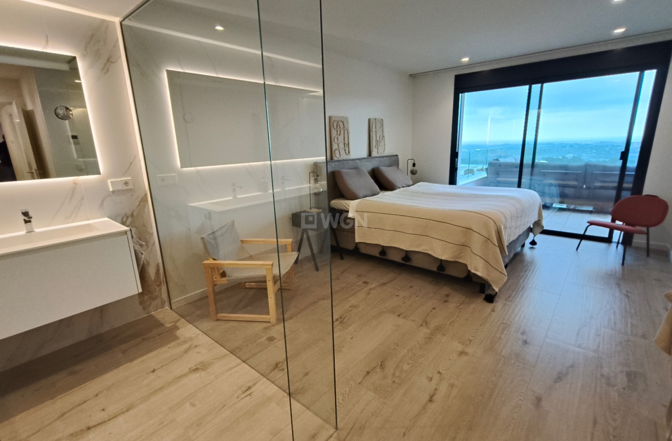 Odsprzedaż - Mieszkanie w bloku - Denia - Costa Blanca