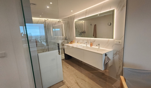 Odsprzedaż - Mieszkanie w bloku - Denia - Costa Blanca