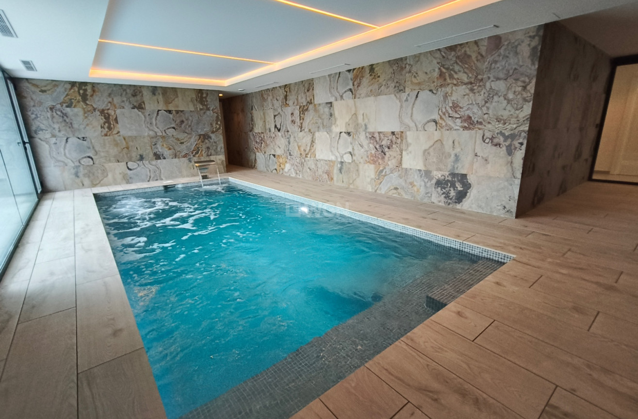 Odsprzedaż - Mieszkanie w bloku - Denia - Costa Blanca