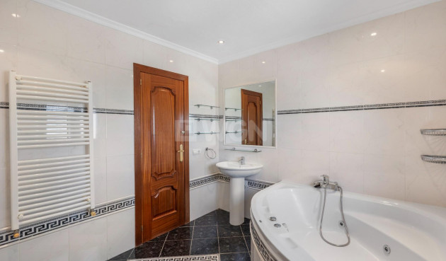 Wiederverkauf - Villa - Rojales - Pueblo Bravo