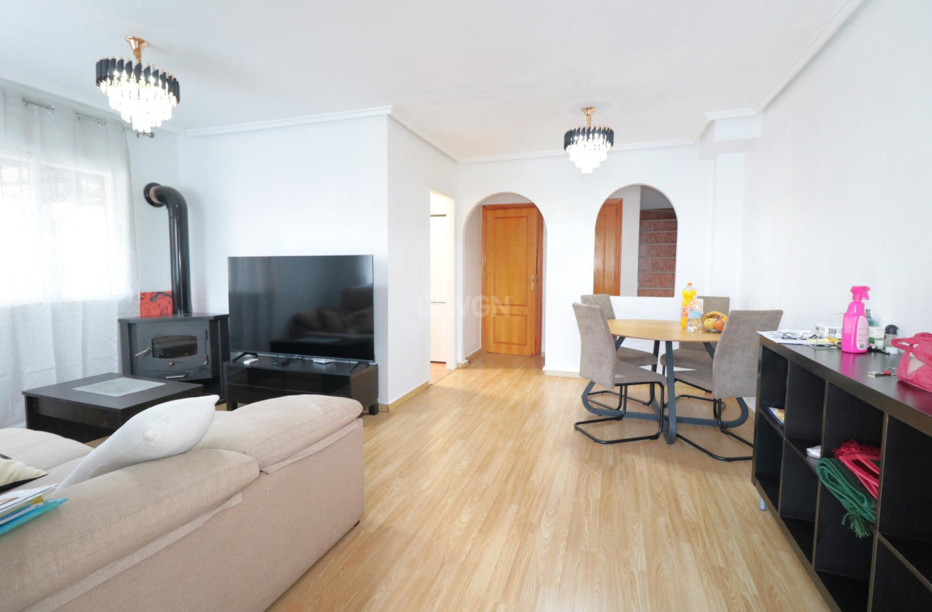 Odsprzedaż - Villa - Torrevieja - Carrefour